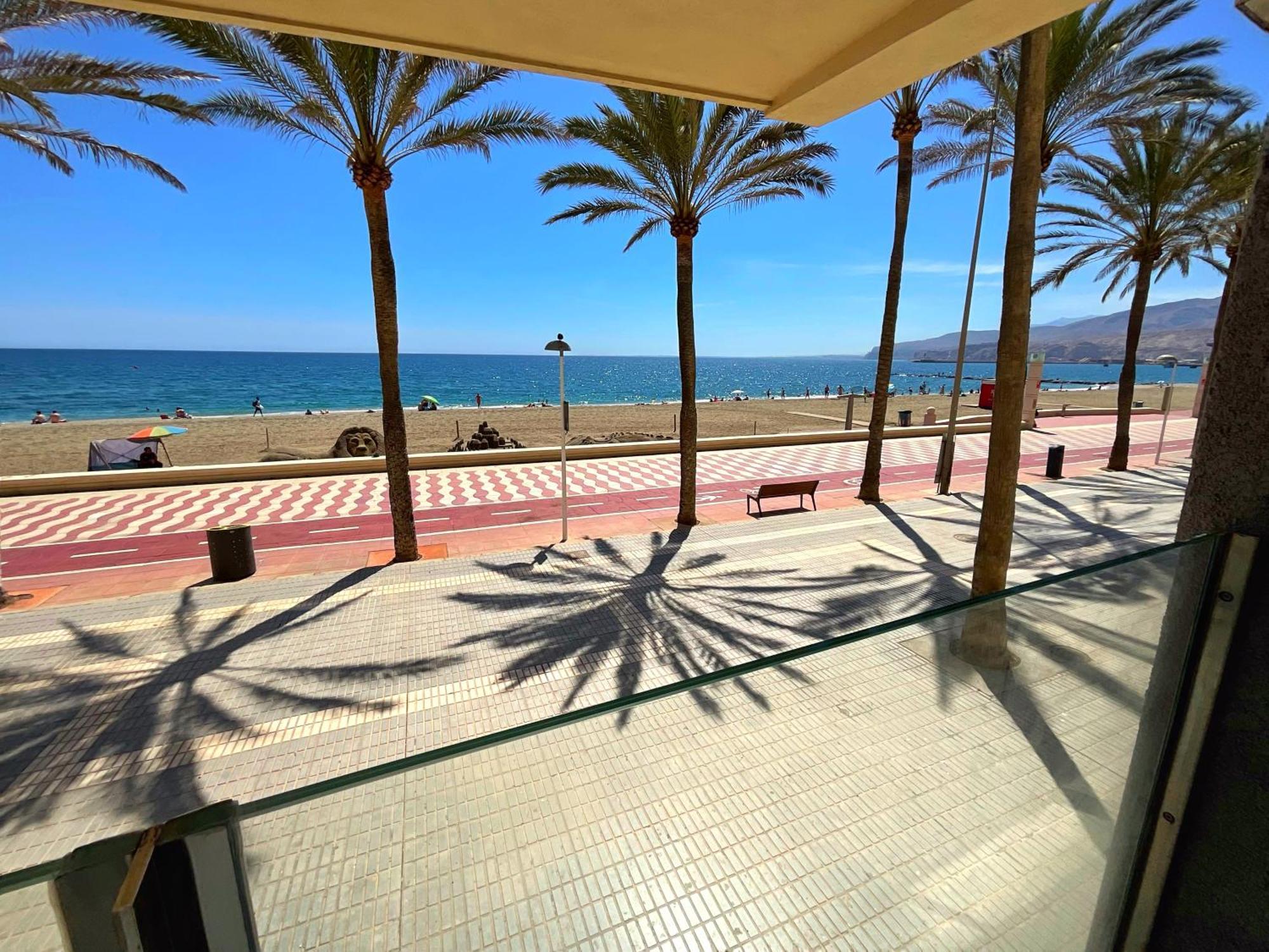 Cs7 Kaleria Suites Almería Exterior photo