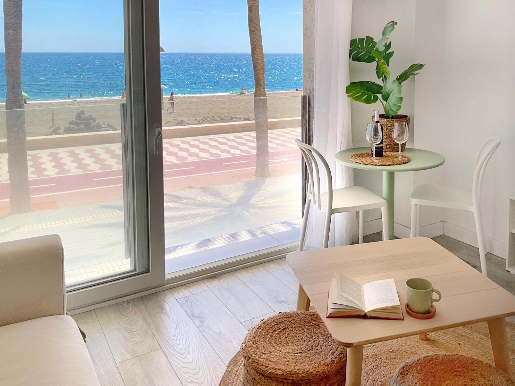 Cs7 Kaleria Suites Almería Exterior photo